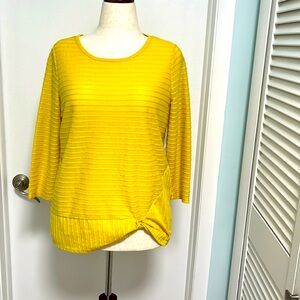 Stripe yellow knit shirt